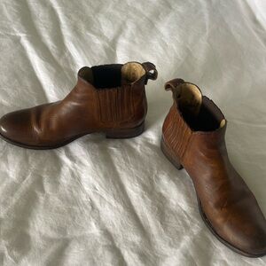 Women’s Frye boots